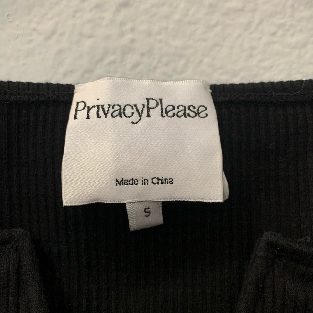 Privacy Please Top - Picture 2 of 2